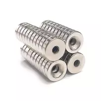 Neodimio apvalus magnetas su M3 skyle 10x3x3mm