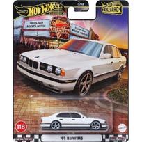 Hot Wheels Premium Boulevard 116-120 Modeliukas 91 BMW M5 E34 White (yra Sandėlyje)