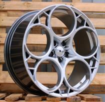 Ratlankis RACINGLINE I5660 R18x8 5x110 ET 33 CB 65.1 (Hyper Black) (690 kg)