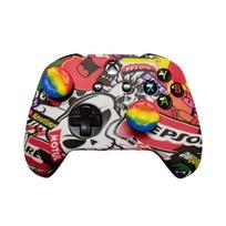 Silikoninė apsauga Retro Sticker Bomb Xbox One pulteliui