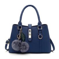 Yogodlns žiemos rankenos krepšys moterims PU odinis pečių krepšys Hairball Crossbody Bag Retro rankena Totes Designer Mommy Bags 30x13x20cm tamsiai mėlyna spalva