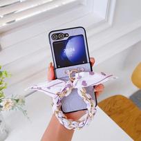 Prabangus riešo dirželio odinis telefono dėklas, skirtas Samsung Galaxy Z Flip 6 5 4 3 Flip6 Flip5 Flip4 Flip3 5G 5G apsauginis dangtelis For Galaxy Z Flip6 violetinė