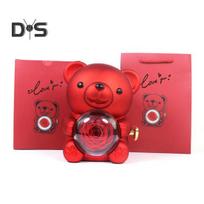 Išsaugotas Rose Hug Bear dovanų dėžutė su rankine amžinos gėlės besisukančio meškos papuošalų laikiklis, skirtas moterims Valentino dienos jubiliejui 1 Set rožinė