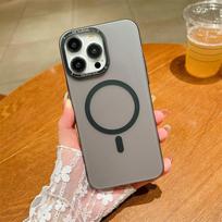 Prabangus Aukštos kokybės Magnetinis Siurblys Belaidis Įkrovimas Matinis pusiau pralaidus telefono dėklas Tinka iPhone 14 13 12 11 Pro Max Apsaugos nuo kritimo dėklai iPhone 14 Pro Max juoda