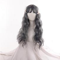 Helovino Cosplay perukas Long Nature Wave Root Black Ombre pilkas sidabras sintetiniai perukai su kirpčiukais, skirti moterų vakarėliui 65cm