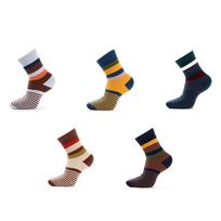 5 poros vyriškos suknelės Crew kojinės medvilninės Juokingos spalvingos juostelės Novelty Style klasikinės vyriškos kojinės 38-45 Eur (US6-11) EUR38-45