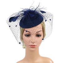 Plaukų lanko dizainas Sweet Fascinator skrybėlė Rankų darbo kilnios vienspalvės dirbtinės plunksnos tinklelio dekoro nuotakos galvos apdangalas plaukų aksesuarai raudona