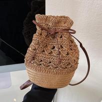 Yogodlns Bohemian Holliw šiaudinis krepšys moterims Vasaros austas maišelis su kibiru Holiday Lady Beach Krepšiai Kasdienis raištelis Crossbody Bag 20*20*30cm chaki