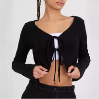 European and American Y2K sexy hot girl long sleeved short black cardigan design sense women's knitted top S juoda