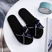 Moteriškos patalpos šilko šlepetės su peteliškės peteliškės lengvi, patogūs plokščiapadžiai, atviri pirštai. Namo skaidrės Namas Priežastinė mada Mieli batai moterims 35-36