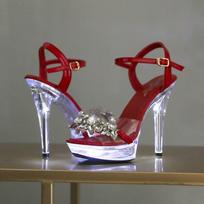 Moteriški batai Vasariniai aukštakulniai „stiletto“ krištolinio akmens itin aukšti sandalai, švytintys 13 cm kulnas, 3 cm platforma iš LFD 34 raudona