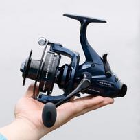 Baitfeeder sukamoji ritė 14BB nerūdijantys rutuliniai guoliai Klasikinis priekinis galinis karpių tiektuvas mg7000 mėlyna