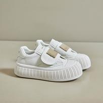 Platforminiai sportbačiai moterims Madingi balti vaikščiojimo batai Teniso batai Laisvalaikio patogi suknelė Sneaker Moteriški PU odos lengvi plokšti sportiniai batai 35