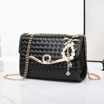 Single-shoulder Women's Bag Messenger Bag Small Square Bag Fashion Chain Bag juoda