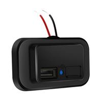 Dvigubi USB lizdai 3.1A Automobilinis įkroviklio adapteris Maitinimo lizdas 12-24V su dulkių dangteliu automobiliui, autobusui, sunkvežimiui, RV juoda