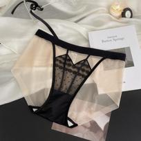 Seksualūs besiūliai moteriški apatiniai, ploni satininiai, seksualūs tinkliniai, greitai džiūstantys nėriniai, kelnaitės, vidutinio juosmens, trikampio formos kelnaitės one size juoda
