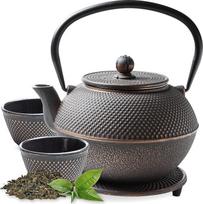"Tealøv" ketaus arbatinukų rinkinys, 1,1 l, dovanų dėžutėje, pilnas ketaus arbatos rinkinys, ketaus arbatinukas su sietelio įdėklu, arbatos puodeliai ir padėkliukai, japoniško stiliaus arbatos rinkinys, juodas/varinis