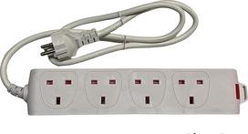 Europa Schuko Typ E / F Reiseadapter Adapter Power 1 Meter Verlängerungskabel 4 x UK Buchsen Frankreich Spanien Deutschland Belgien Italien etc