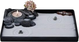 ICNBUYS Rankų darbo zen sodo akmenukų žvakidė su zen sodo įrankiais, smėliu, pagrindo plokšte ir priedais