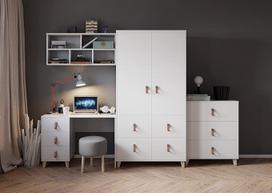 Fabryka Mebli Idźczak Figo vaikų kambario komplektas, elegantiška spinta, vaikiška komoda, rašomasis stalas, sieninė lentyna, odinės rankenos, skandinaviškas stilius, stilingas modernus dizainas (balta/balta)