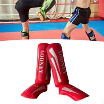 Kikbokso blauzdų apsaugos įranga, kojų padai karatė sportui Black M