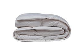 Pūkinė antklodė COMCO, 200 x 220 cm, imp. 100% medv., užp. 70% ančių plunksnų, 30% pūkų, 1180g