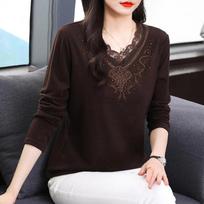 WTEMPO Solid Color Long Sleeve T-shirts Women's Spring Autumn Lace Patchwork V-neck Tops Large Size Warm Velvet Bottoming Shirts XL tamsiai raudona spalva