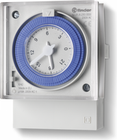 DAILY TIME SWITCH 72X72 123182300000 | 8012823329970