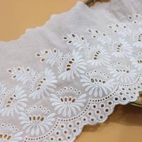 2 metrai/partija 20 cm pločio išpjauta didelė chrizantema medvilnės siuvinėjimo Lolita vaikų drabužių aksesuarai nėriniai 20cm wide beveik baltos spalvos