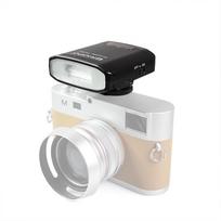 TRIOPO TR100 universali mini fotoaparato blykstė GN12 fotoaparate esanti blykstė 5600K Speedlite 0,1–1,8 s pakartotinio naudojimo laikas juoda