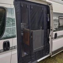 Langų Stumdomųjų Durų Tinklelis nuo Uodų Van'ui Skraidančių Vabzdžių Tinklelis Transporto Priemonėms Vabzdžių Tinklelis Uodų/Muselių Tinkleliai Automobilio Tinklelis VWT5T6 Transporto Priemonei CHINA