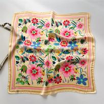 Naujas raštas 70*70cm šilkinė kvadratinė skarelė moterims, kaklaskarė, moteriškas galvos raištis, foulard, rankinės juostelė, plaukų juosta, moteriška hidžabo skarelė, bandana, skarelės 70X70cm