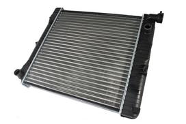 Variklio radiatorius D7M001TT