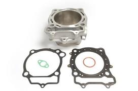 Cilindras ((su tarpinėmis)) Tinka: SUZUKI 450
