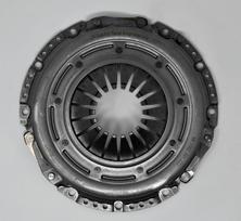 Sankabos diskatorius (240mm, sustiprinta versija) Tinka: AUDI A4 B5, A6 C5, A8 D2; VW PASSAT B5.5 2.7/4.0/4.2 09.97-01.05