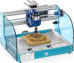 SainSmart Genmitsu CNC frezavimo / graviravimo staklių 3018-PROVer komplektas su aliuminio rėmu, GRBL valdikliu, neprisijungusiu valdikliu, avarinio išjungimo jungikliu ir akrilo apsaugais.