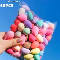 50 vnt. Mini makiažo kempinėlių rinkinys su atsitiktinėmis spalvomis ir formomis, grožio kempinėlė makiažo pagrindui, kremui ir pudrai sklaidyti 50PCS įvairiaspalvis