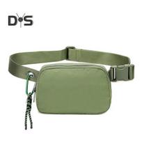 Mini juosmens krepšys su reguliuojamu dirželiu Atsparus vandeniui Crossbody juosmens krepšys moterims, vyrams Sportinis Fanny krepšys treniruotėms, kelionėms, bėgimui, žygiams, važiavimui dviračiu balta