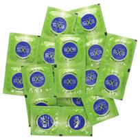 EXS Glow - tamsoje švytintys latekso prezervatyvai (100 vnt.)