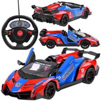 Sportinis automobilis su nuotolinio valdymo pultu