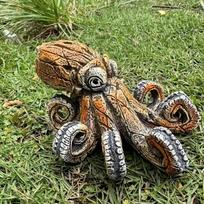 Kaprizinga aštuonkojo skulptūra - Universalus interjero ir eksterjero dekoras, realistinis dervos meno kūrinys terasoms, deniams, biurams ir tvoroms octopus