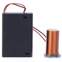 Mini „Tesla“ ritė su baterija, be lanko, nuotolinio uždegimo „Tesla“ elektroninis „pasidaryk pats“ rinkinys. Gatavas produktas.