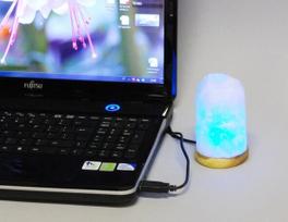 Himalajų druskos lempa su USB ir spalvotais LED