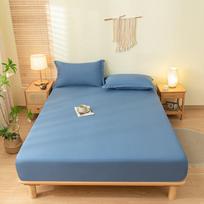 Minkšta ir lygi vienspalvė šlifuota medvilninė paklodė viengulėms ir dvigulėms lovoms, užtikrinanti komfortą ir apsaugą nuo dulkių. Pillowcase 48*74 (2 pieces) tamsiai mėlyna spalva