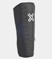FUSE ALPHA CLASSIC vaikiška blauzdų apsauga, juoda/pilka, M/L