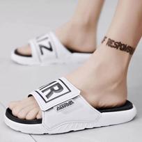 Vyriškos vasarinės šlepetės lauko kasdienės paplūdimio šlepetės personalizuotų šlepetų tendencija neslystantys batai hip-hopas 43 balta