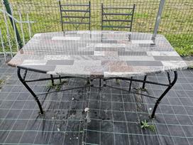 Stalas iš skirtingų pasaulio kraštų akmens, 92x151cm (Vilniuje, Bukiškis) - 071