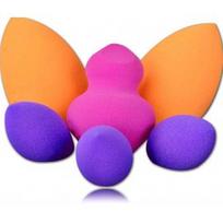 Real Techniques Miracle Sponges makiažo kempinėlių rinkinys (kempinėlė pagrindo tepimui x2 + mini kempinėlė x3 + kempinėlė kontūravimui)