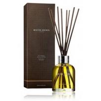 Molton Brown Re-Charge Black Pepper namų kvapas - 150 ml.