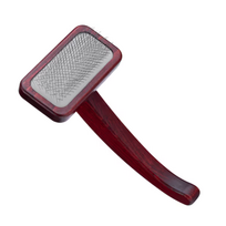 "Maxi-Pin Slicker Brush Large" - didelis, tvirtas šepetys pudeliams su patogia rankena, pagamintas iš buko medienos
